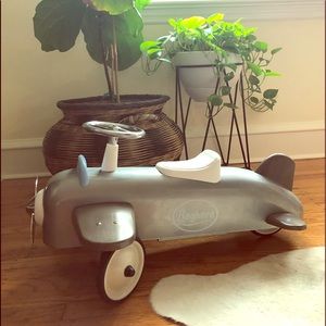 Baghera vintage inspired airplane